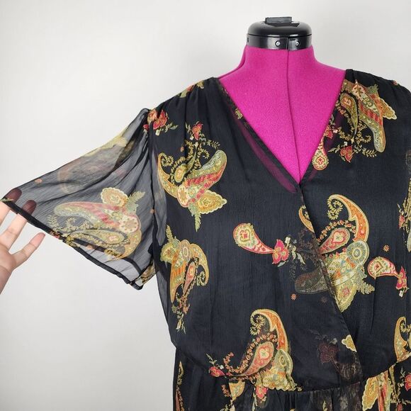 Vince Camuto Asymmetric Blouse Top Paisley Cinch Waist Lined Rich Black Size 2X - Picture 6 of 16